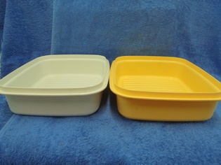 Tupperware 1470-6, muovinen rasia, valkoinen tai keltainen, A741