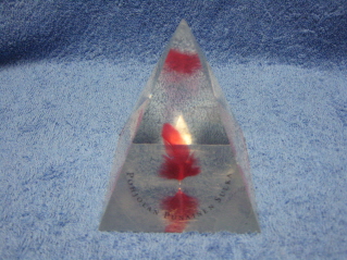 Pohjolan punainen sulka, pyramidi, A1274