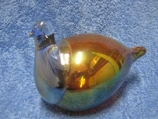 Studiolasi, lasilintu, kytetty koristelasi, A1265