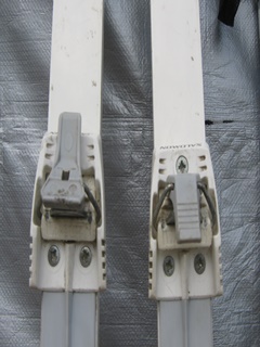 Karhu Sporty sukset, Salomon-side, Yoku Feran sauva, B65