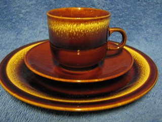 Colditz, kahvikuppi, tassi, pullalautanen, ruskea/ keltainen , vintage, A1439