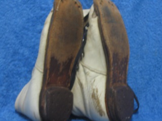 Vanhat monot koko 38, valkoiset hiihtokeng�t, B13