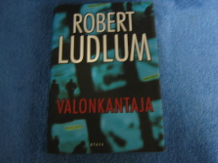 Valonkantaja, Ludlum Robert, kytetty kirja, K102
