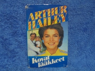 Kovat lkkeet, Hailey Arthur, K564