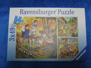 Ravensburger Puzzle, palapelit 3kpl laatikossa, Lumikki, E114