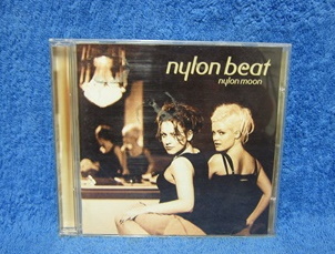 Nylon beat nylon moon, 1998, CD-levy, R437