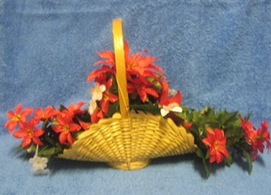Flowers by Teters, joulukukat korissa, tekokukka-asetelma, S423