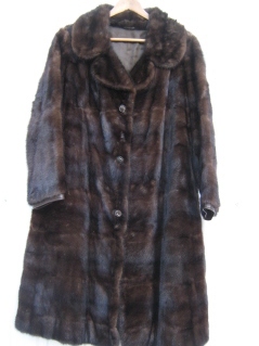 Fur-Lyx, vanha ruskea naisten puolipitk� turkki, aitoturkis, arviokoko 38, V818