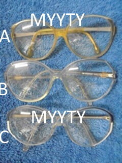 Vanhat muovisankaiset silmälasit, V951