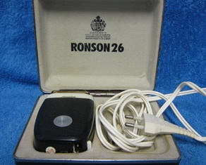 Ronson 26, parranajokone ja kotelo, vintage, V955